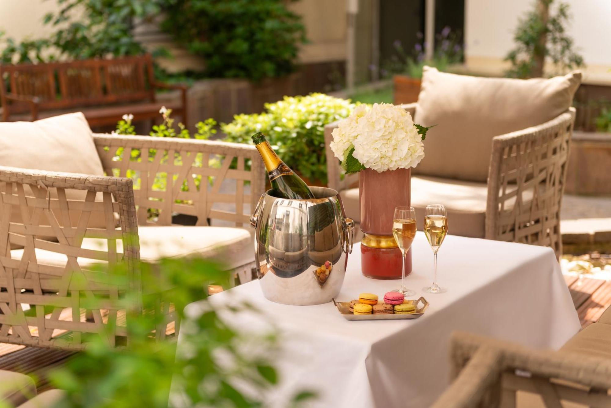 Le Patio Bastille Paris Exterior photo